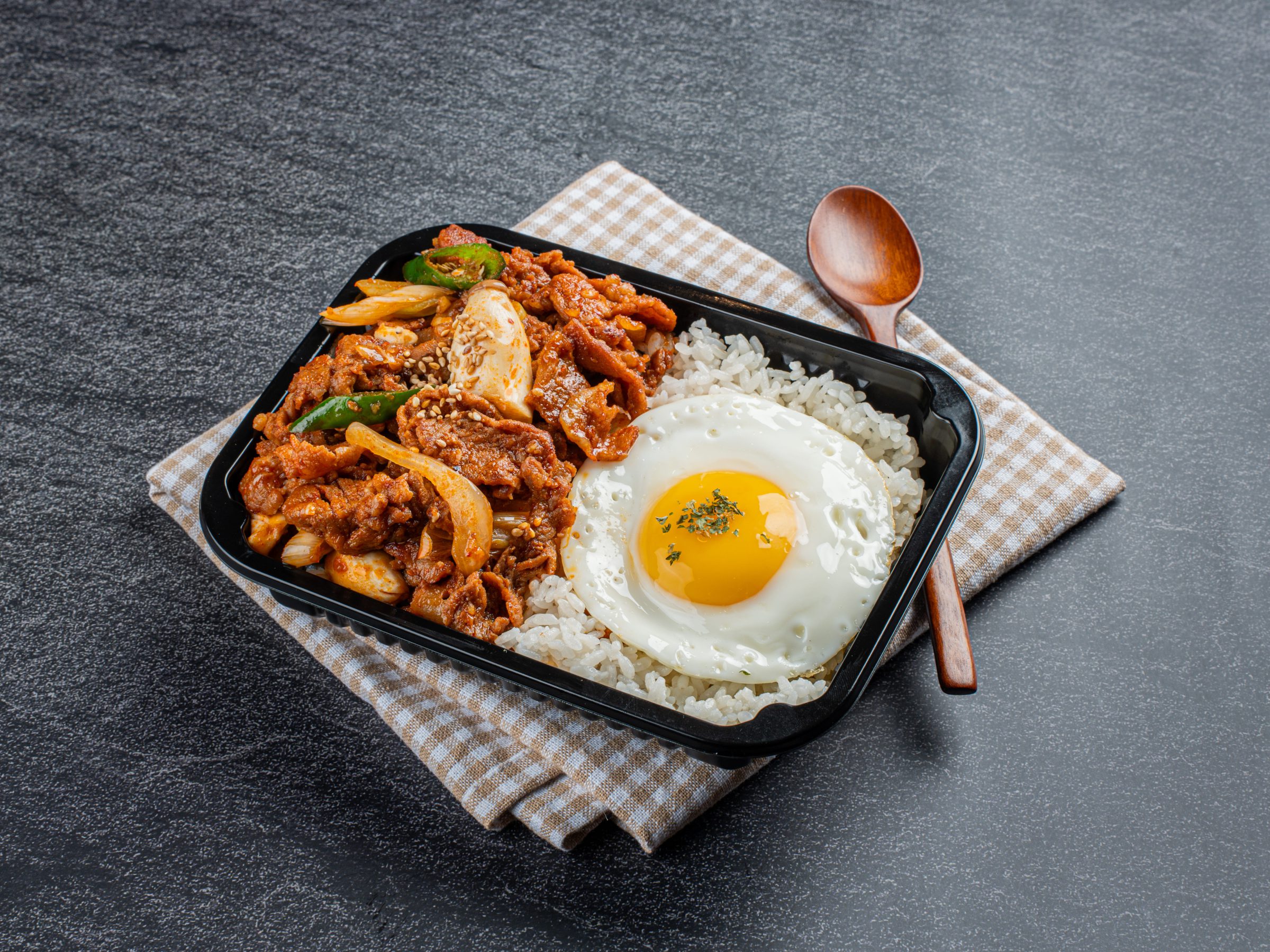 제육덮밥